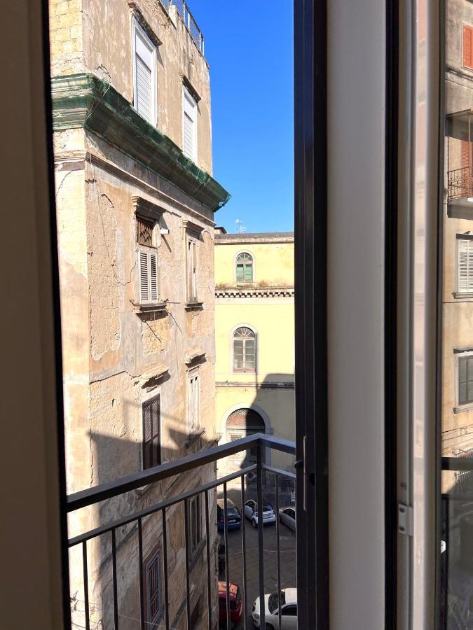 Vico Longo 25 - Ensuit Flat In The Heart Of נאפולי מראה חיצוני תמונה