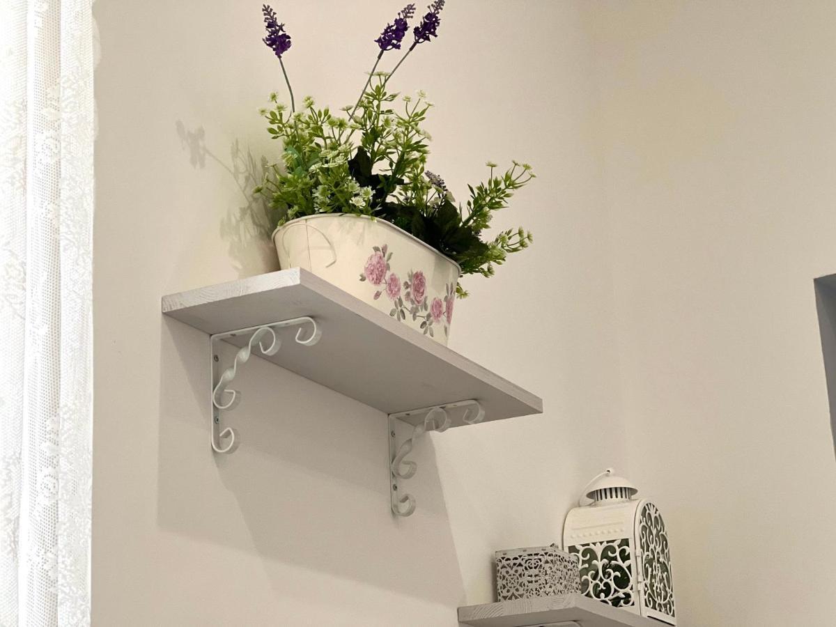 Vico Longo 25 - Ensuit Flat In The Heart Of נאפולי מראה חיצוני תמונה