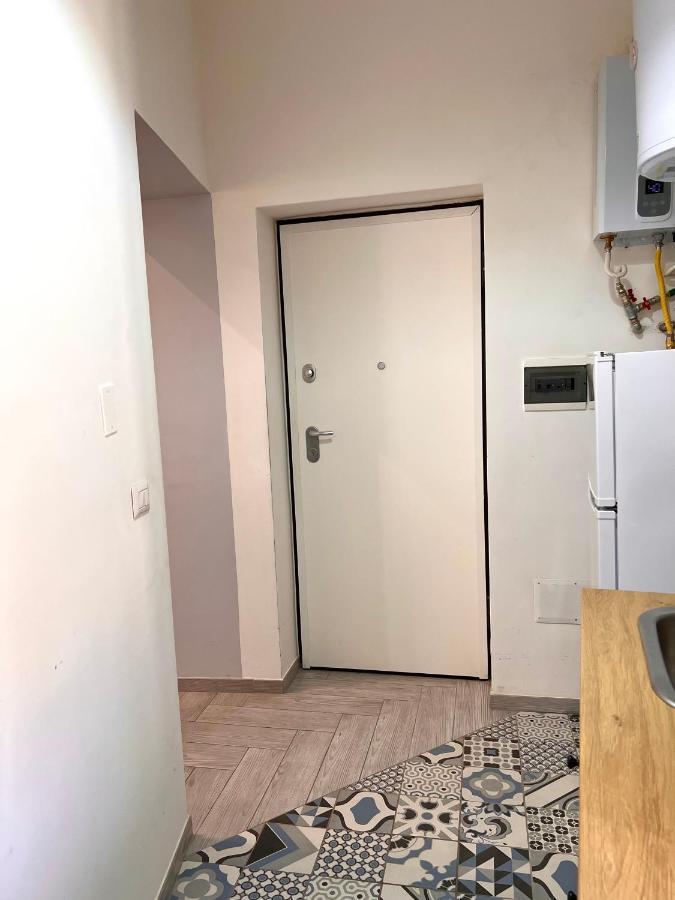 Vico Longo 25 - Ensuit Flat In The Heart Of נאפולי מראה חיצוני תמונה
