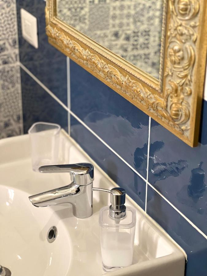 Vico Longo 25 - Ensuit Flat In The Heart Of נאפולי מראה חיצוני תמונה